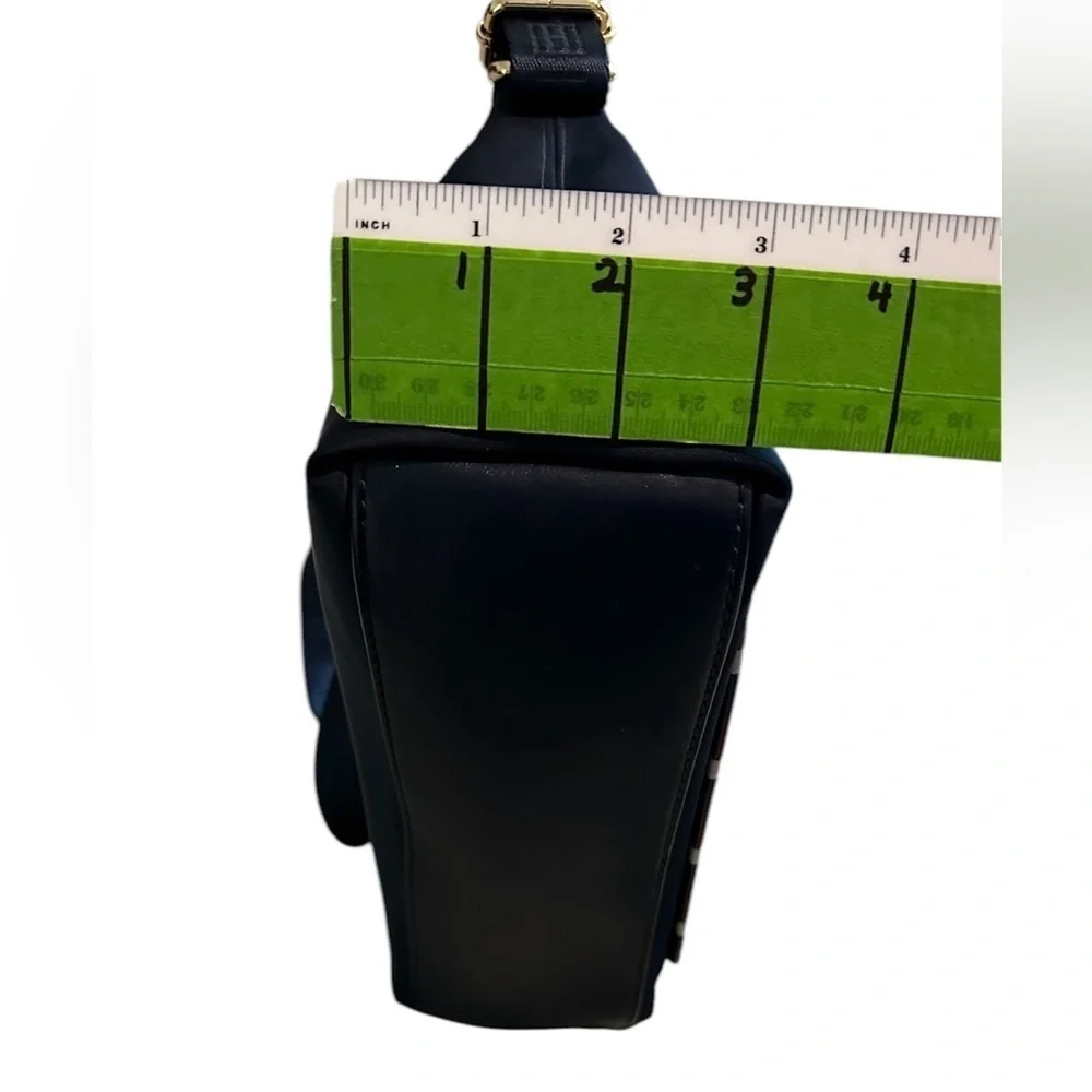 Hey Tommy Hilfiger black cross by bag